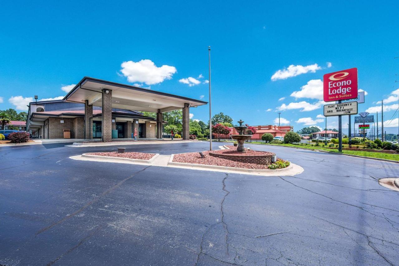 Econo Lodge Inn & Suites University Хънтсвил Екстериор снимка